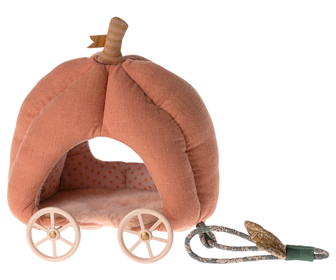 Pumpkin Carriage, Mouse