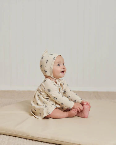 RIBBED PIXIE BONNET || NAVY DITSY