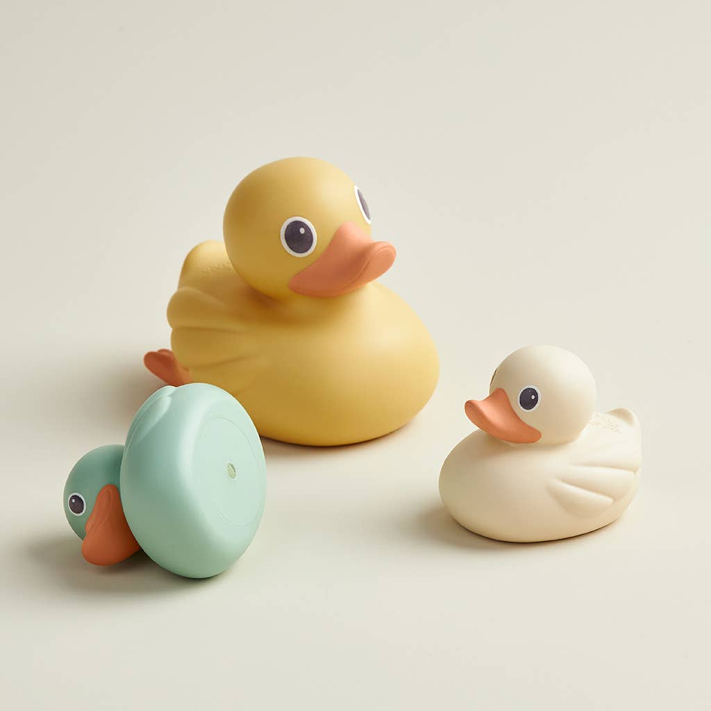 *NEW* Itzy Ducky Family™